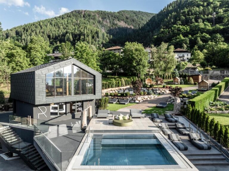 Best Private Chalet Hotels in the US: Ultimate Alpine Guide