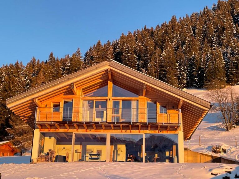 How to Manage Chalet Hotels Slope Logistics: Ultimate Alpine Guide