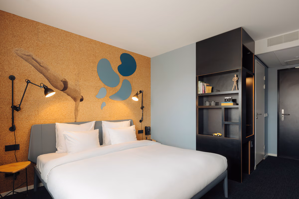 How to Reduce Chalet Hotels Costs: Alpine Financial Guide