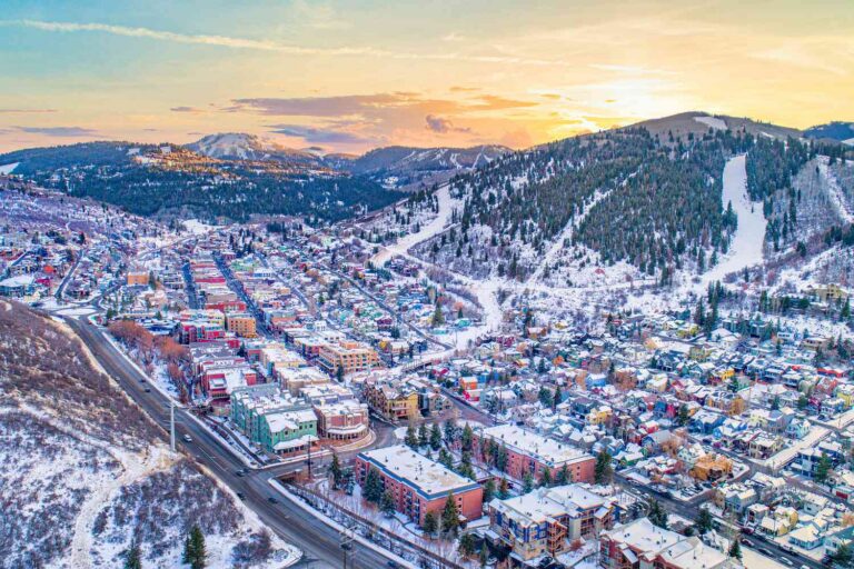 Mountain Lifestyle Destinations USA: American Alpine Regional Guide